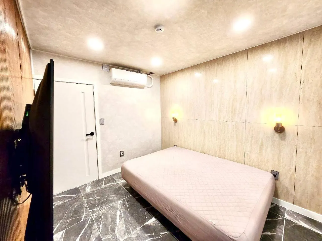 House For Up To 19 People Villa Busan Holiday home